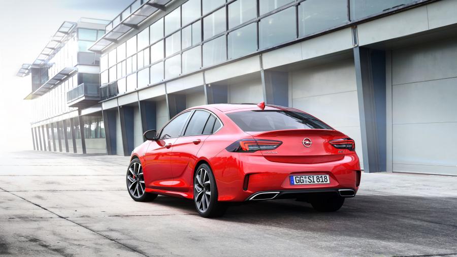  Opel Insignia GSi 2017 года  (фото 6 из 45)